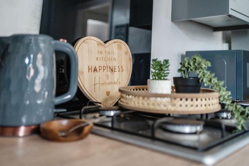 Tranquil Seaside Stay Клийторпс Екстериор снимка